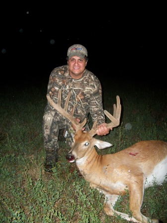 Velvet_Hunt_2012_436.JPG Image